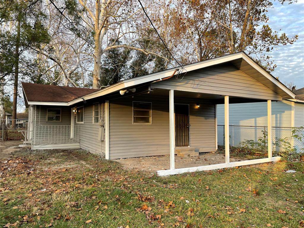 8115 Woodlyn Road - Photo 1