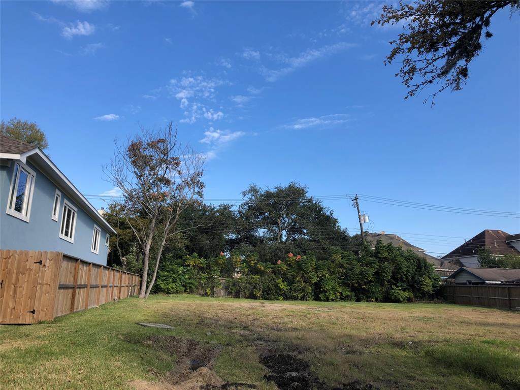 3722 Braeswood Boulevard - Photo 1