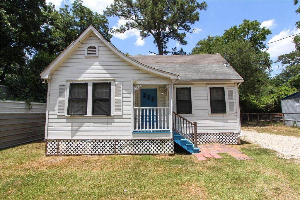 892 Mansfield Street - Photo 1