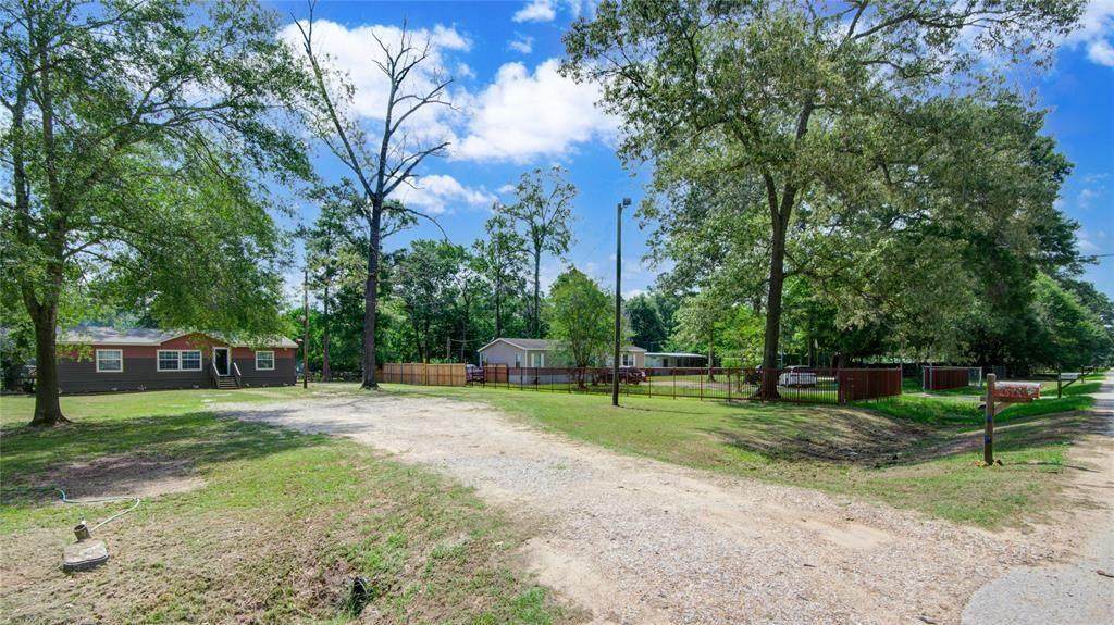 15955 Westgate Road - Photo 1
