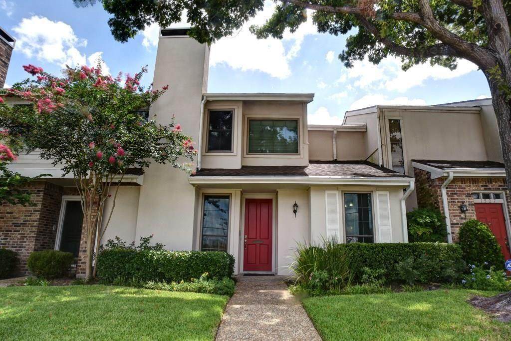 1505 Bering Drive - Photo 1