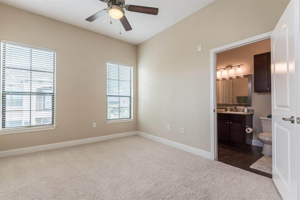 18545 University Boulevard - Photo 1