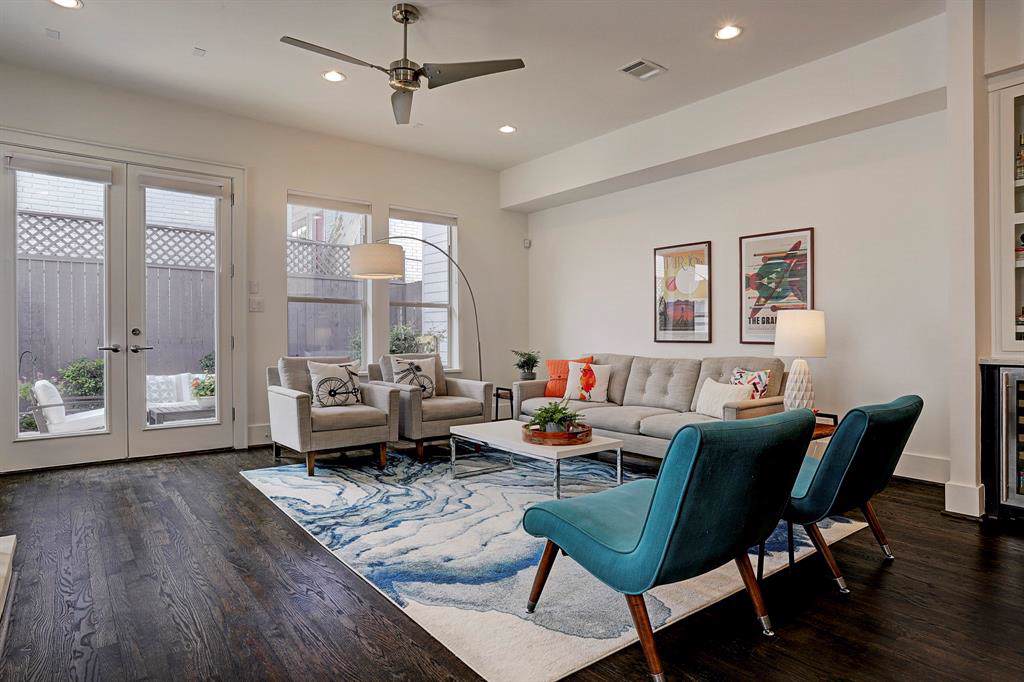 2209 Park Street - Photo 1