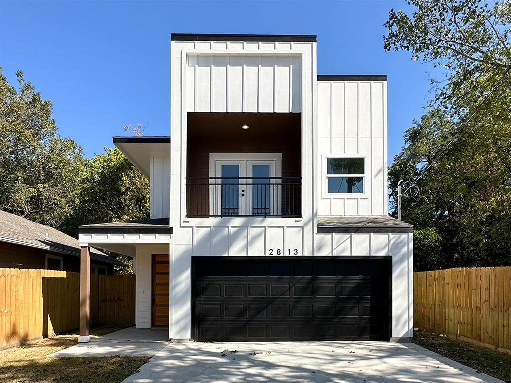 2813 Drew Street - Photo 1