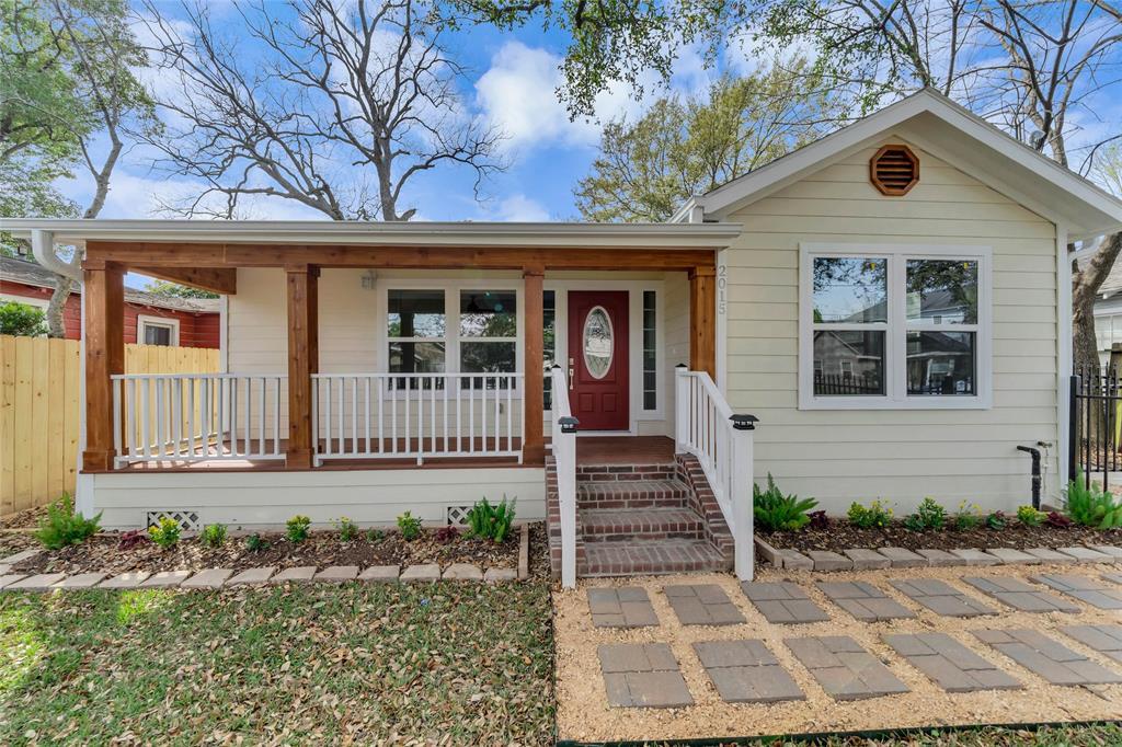 2015 Gostick Street - Photo 1