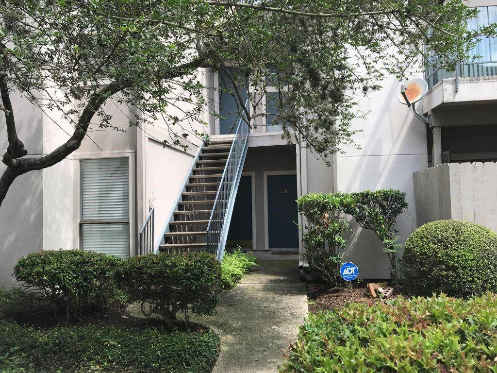 7950 Stadium Drive - Photo 1