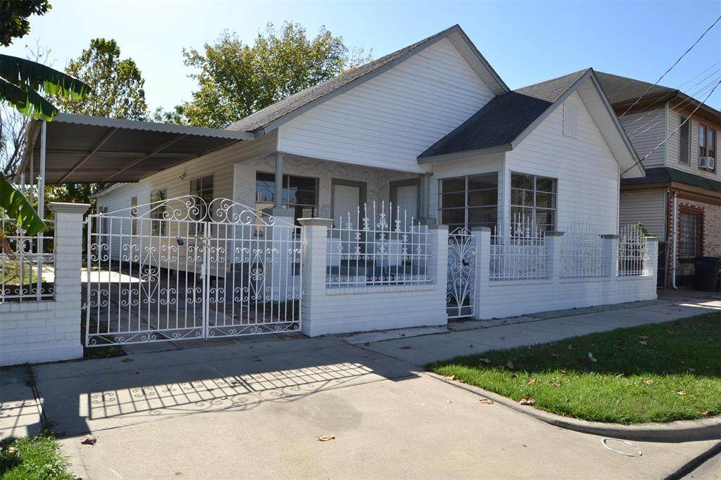 7604 Avenue I - Photo 1