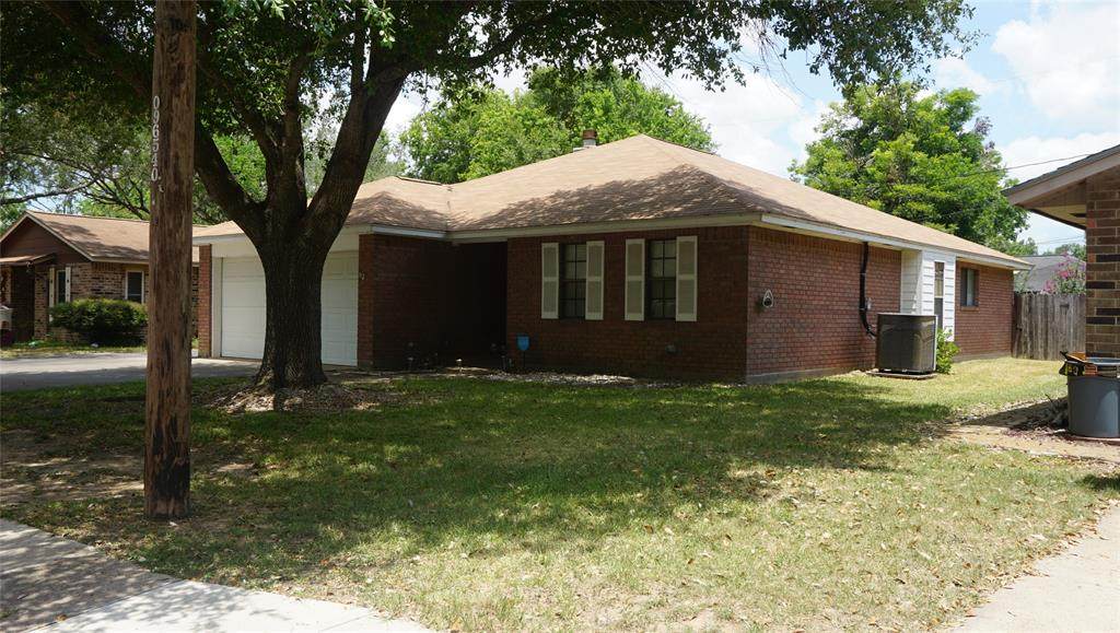2205 Belegarde Drive - Photo 1
