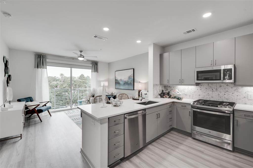 3636 Dallas Street - Photo 1