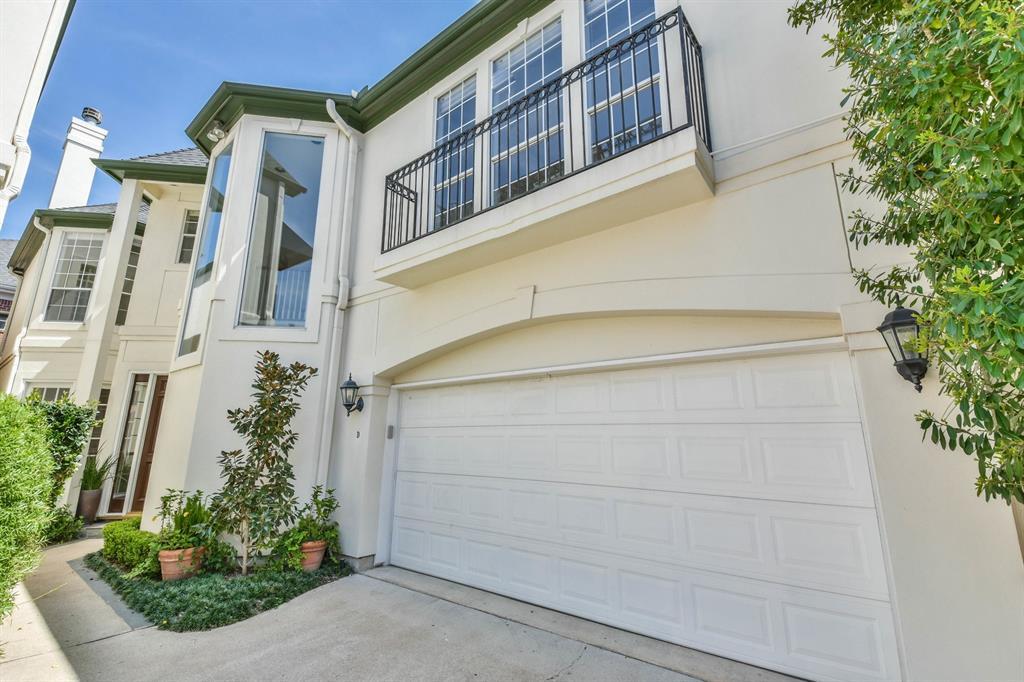 2215 Potomac Drive - Photo 1