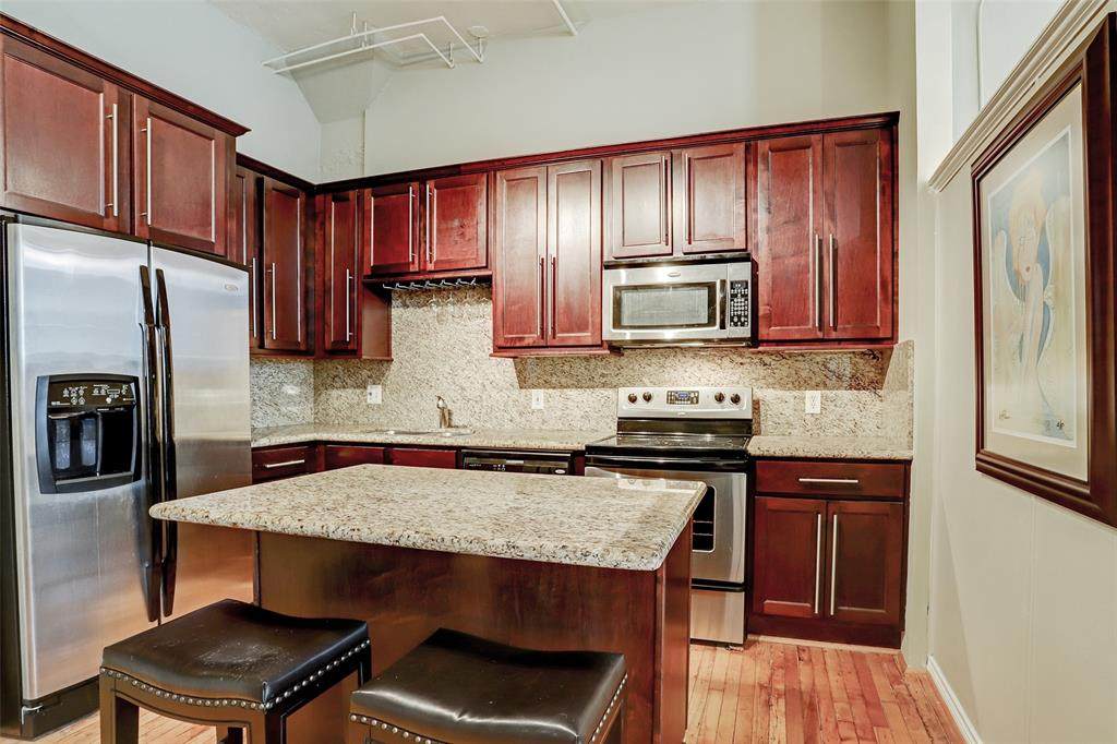 705 Main Street - Photo 1