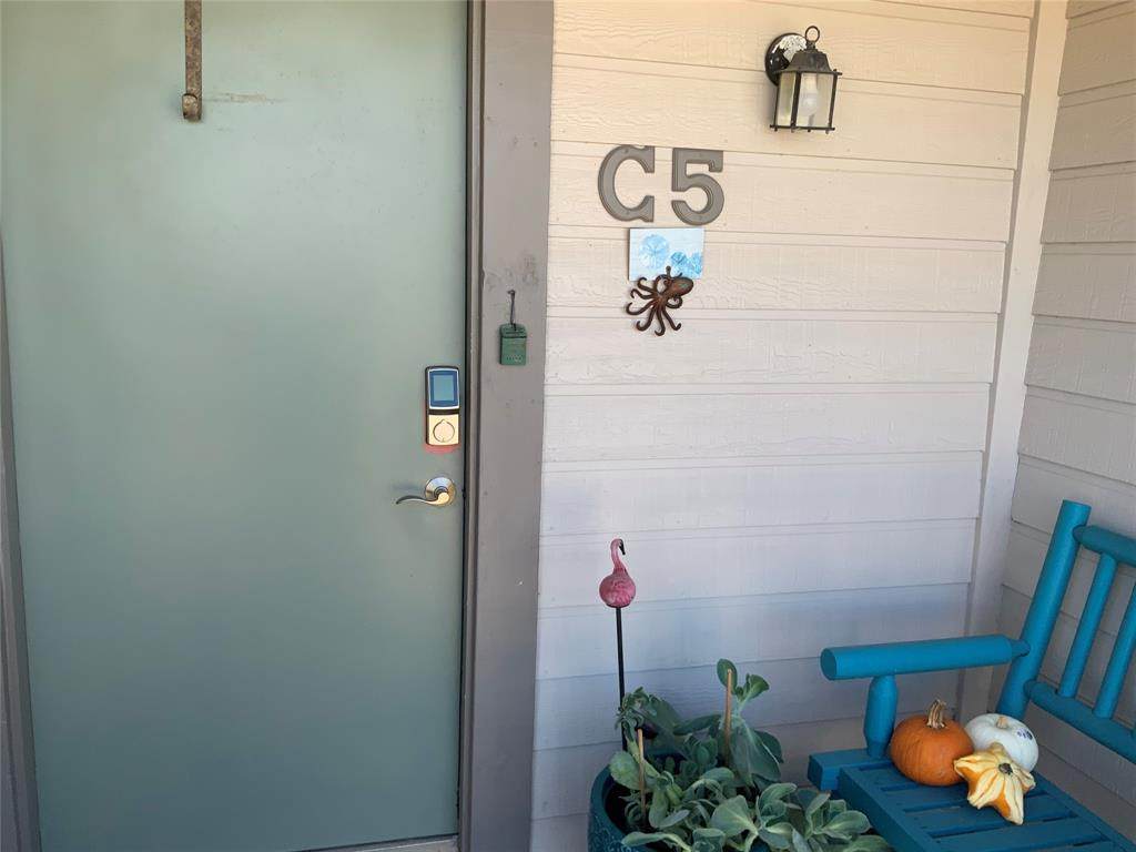 3220 69th Street - Photo 1