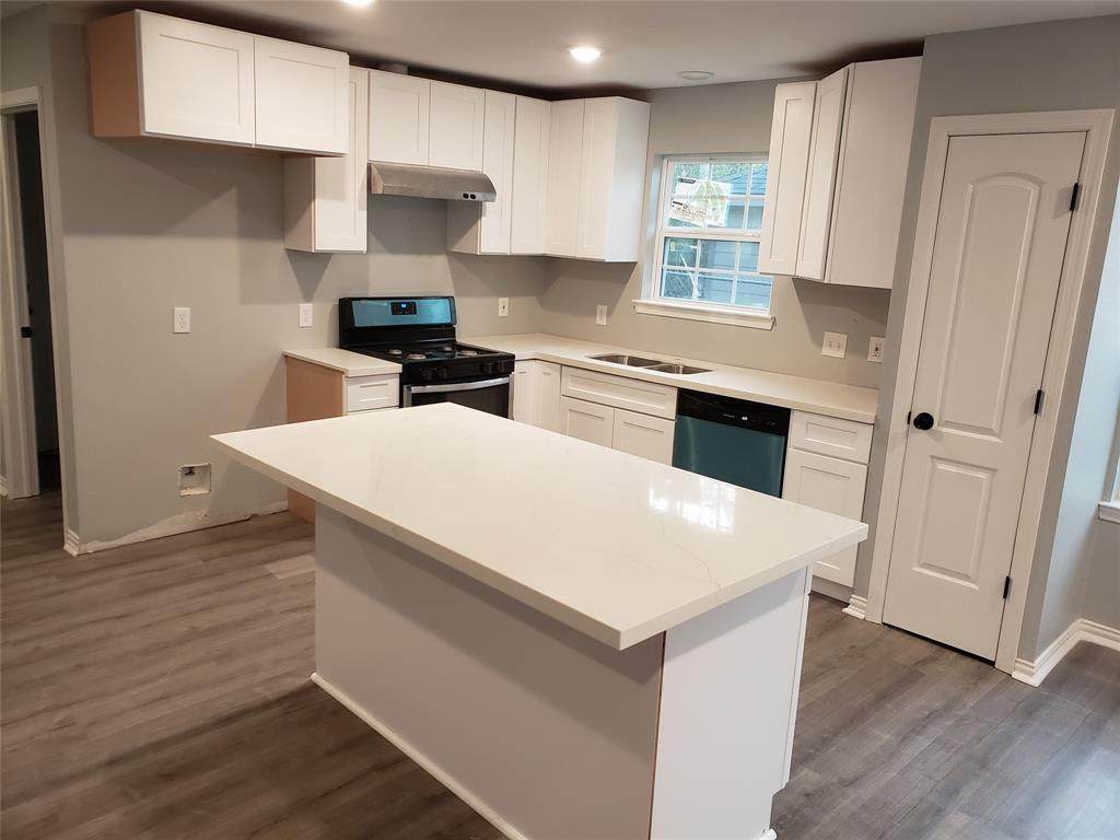 7526 Touchstone Street - Photo 1
