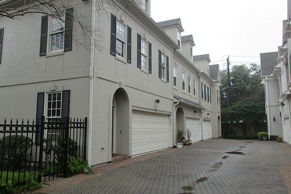 3389 Maroneal Street - Photo 1