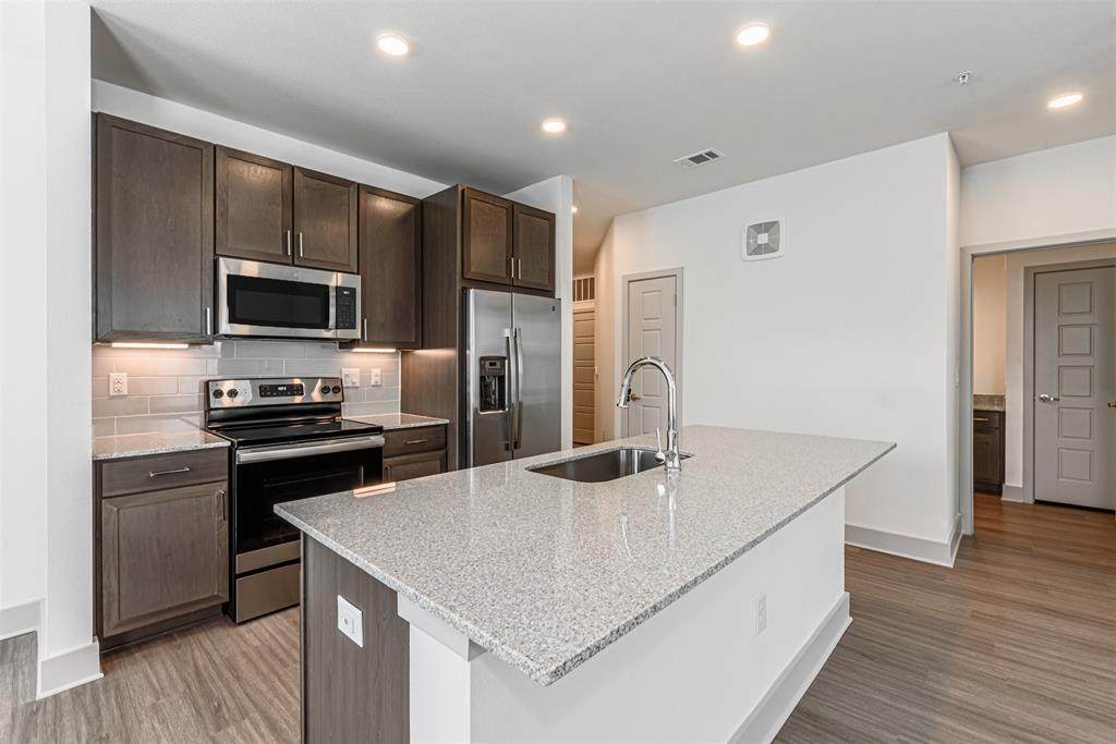 698 Basilica Bay Drive - Photo 1