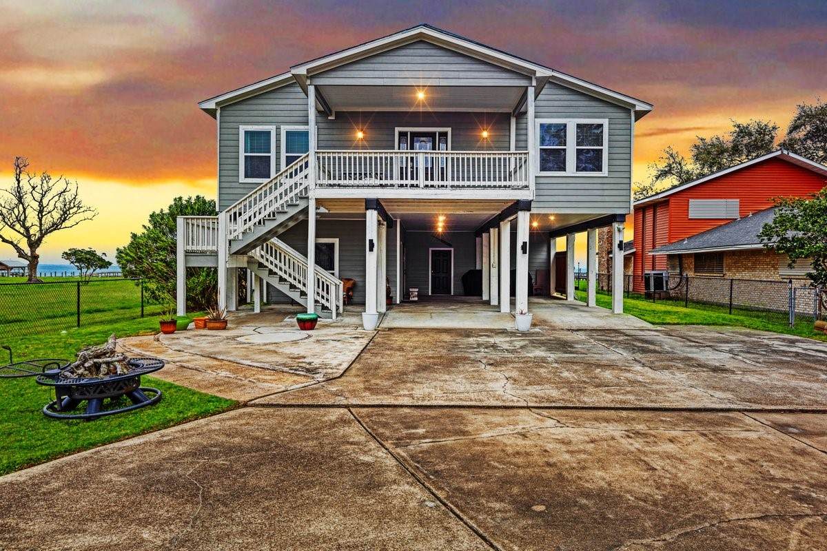 2534 Cliff Drive - Photo 1