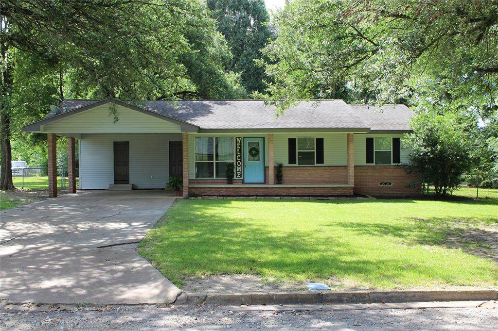 605 Parkway Street - Photo 1