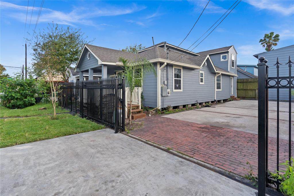 4711 Eli Street - Photo 1