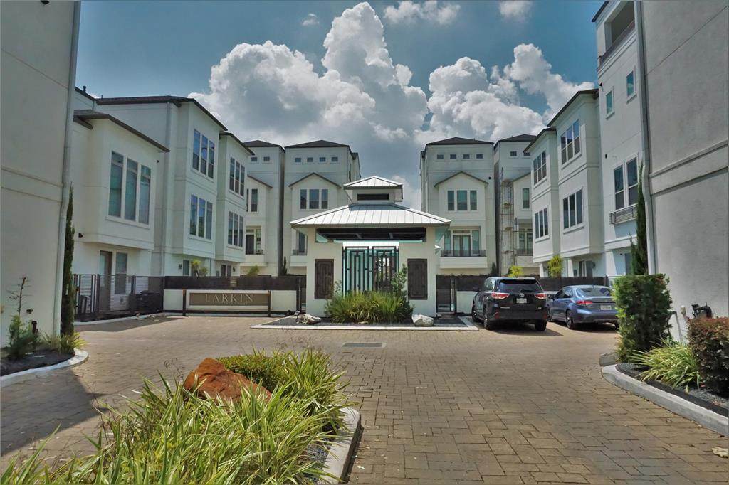5451 Larkin Street - Photo 1