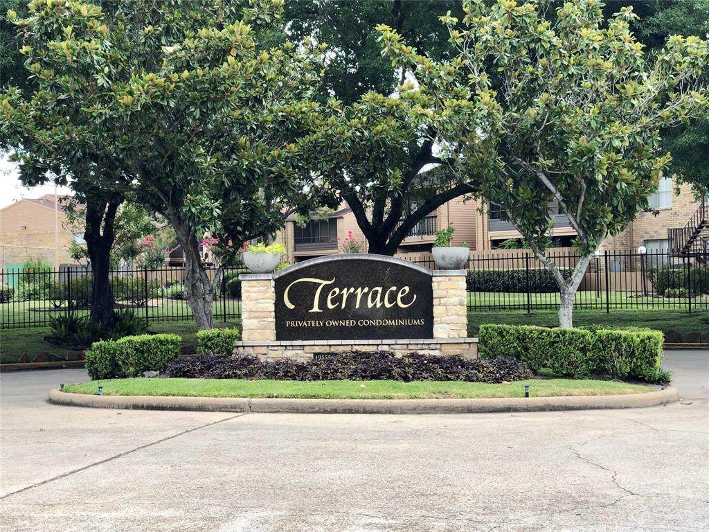 10555 Turtlewood Court - Photo 1