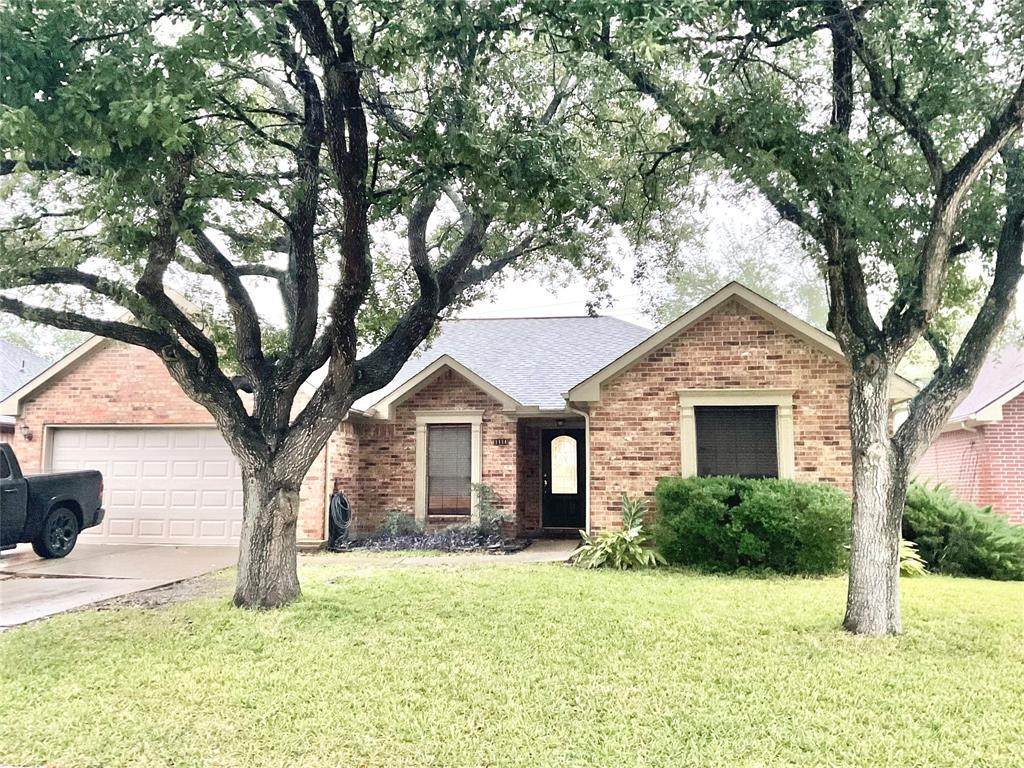 1114 Ridgevalley Drive - Photo 1