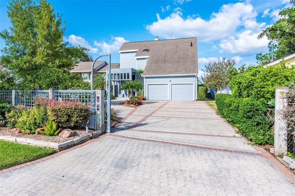 1421 Bayshore Drive - Photo 1