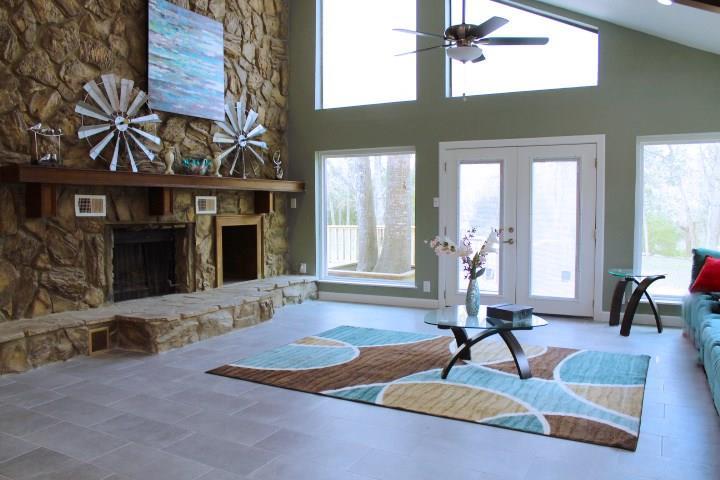 1111 Winding Way - Photo 1