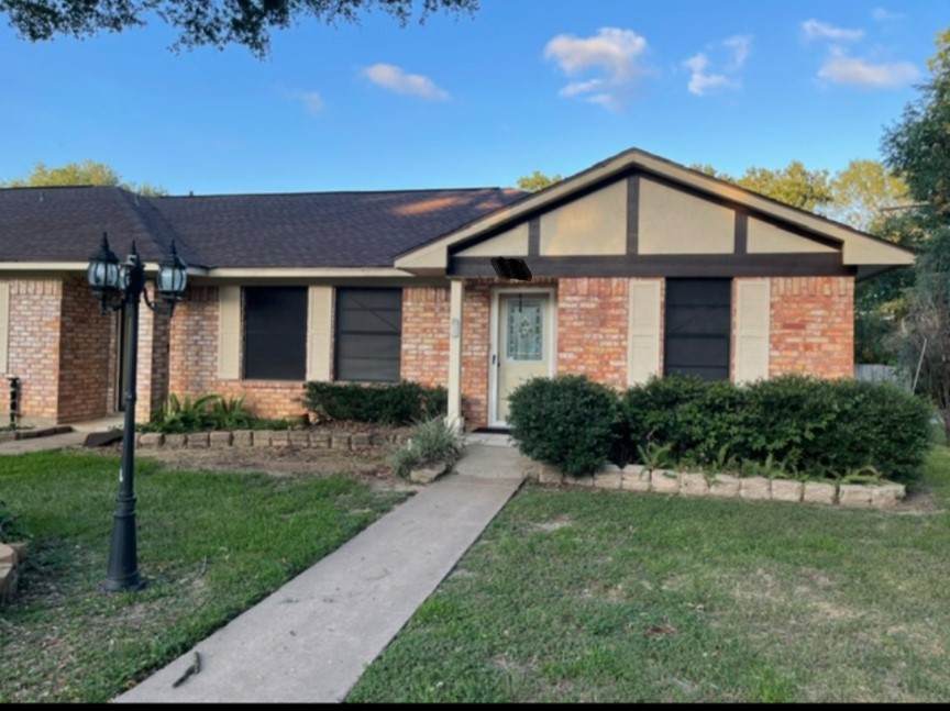 2100 Austin Street - Photo 1