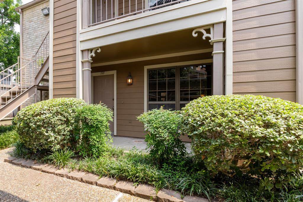 1860 White Oak Drive - Photo 1