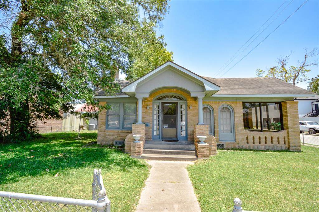 219 Granberry Street - Photo 1