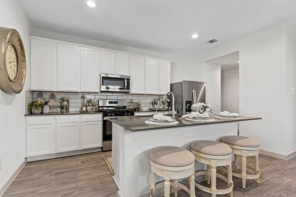1275 Waterside Trace - Photo 1