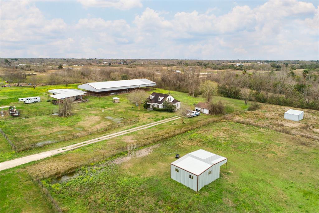 304 Hawkins Road - Photo 1