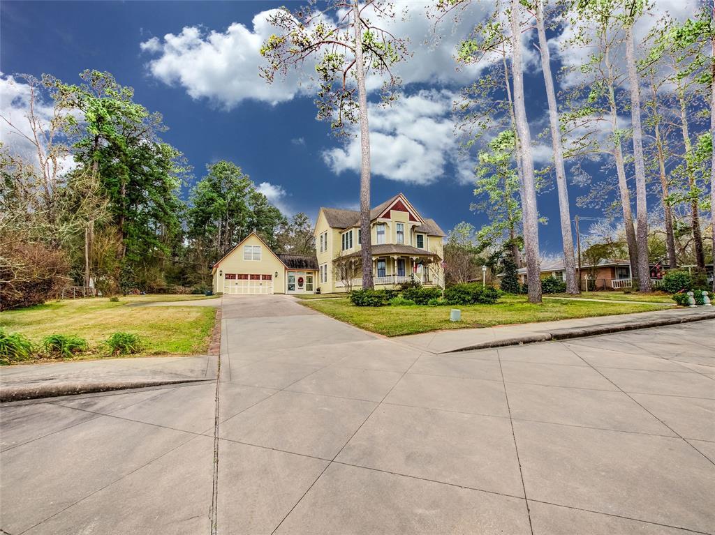 434 Young Street - Photo 1