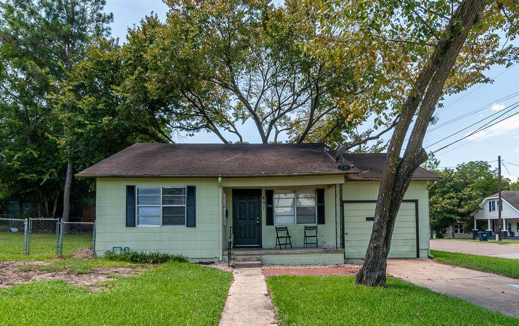 407 Baber Street - Photo 1