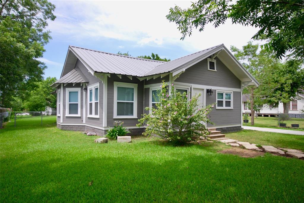 509 Black Street - Photo 1