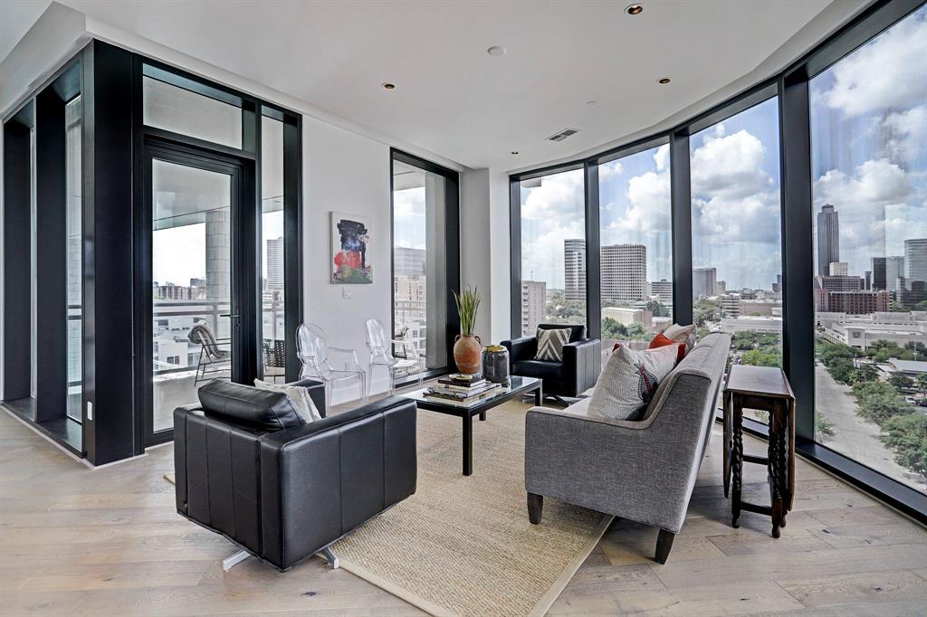 1409 Post Oak Boulevard - Photo 1
