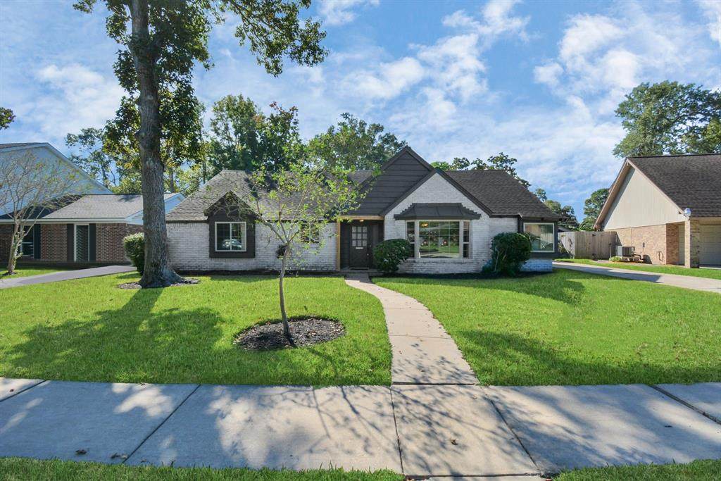 322 Bayou View Drive - Photo 1
