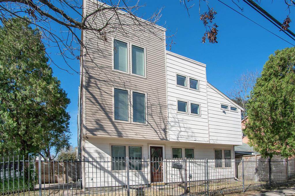 1301 Thompson Street - Photo 1