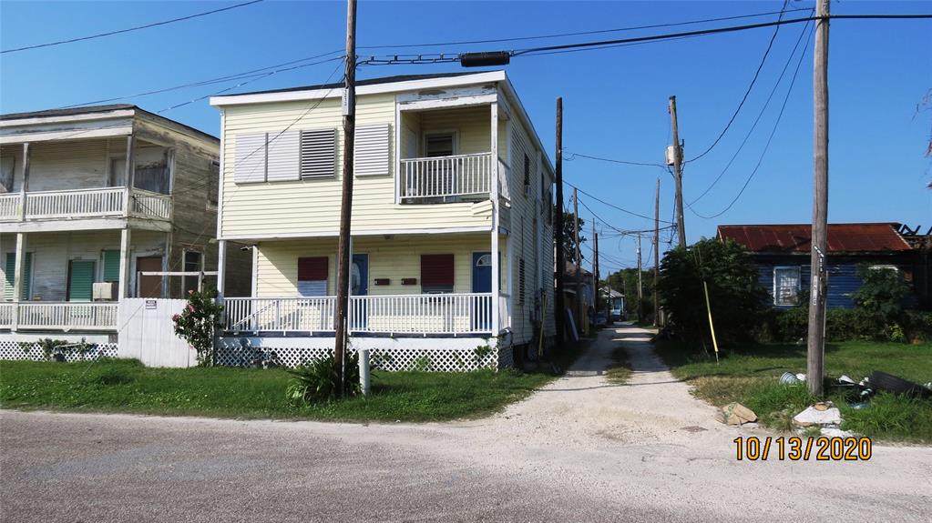 1213 28th Street - Photo 1