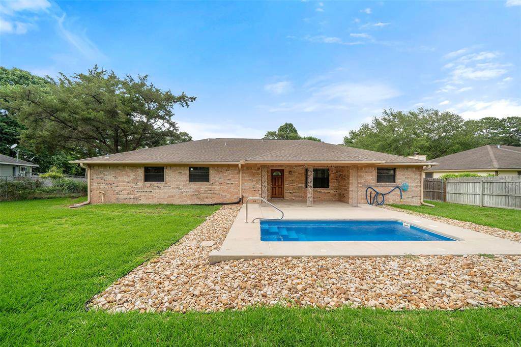 11868 Lakeview Manor Drive - Photo 1