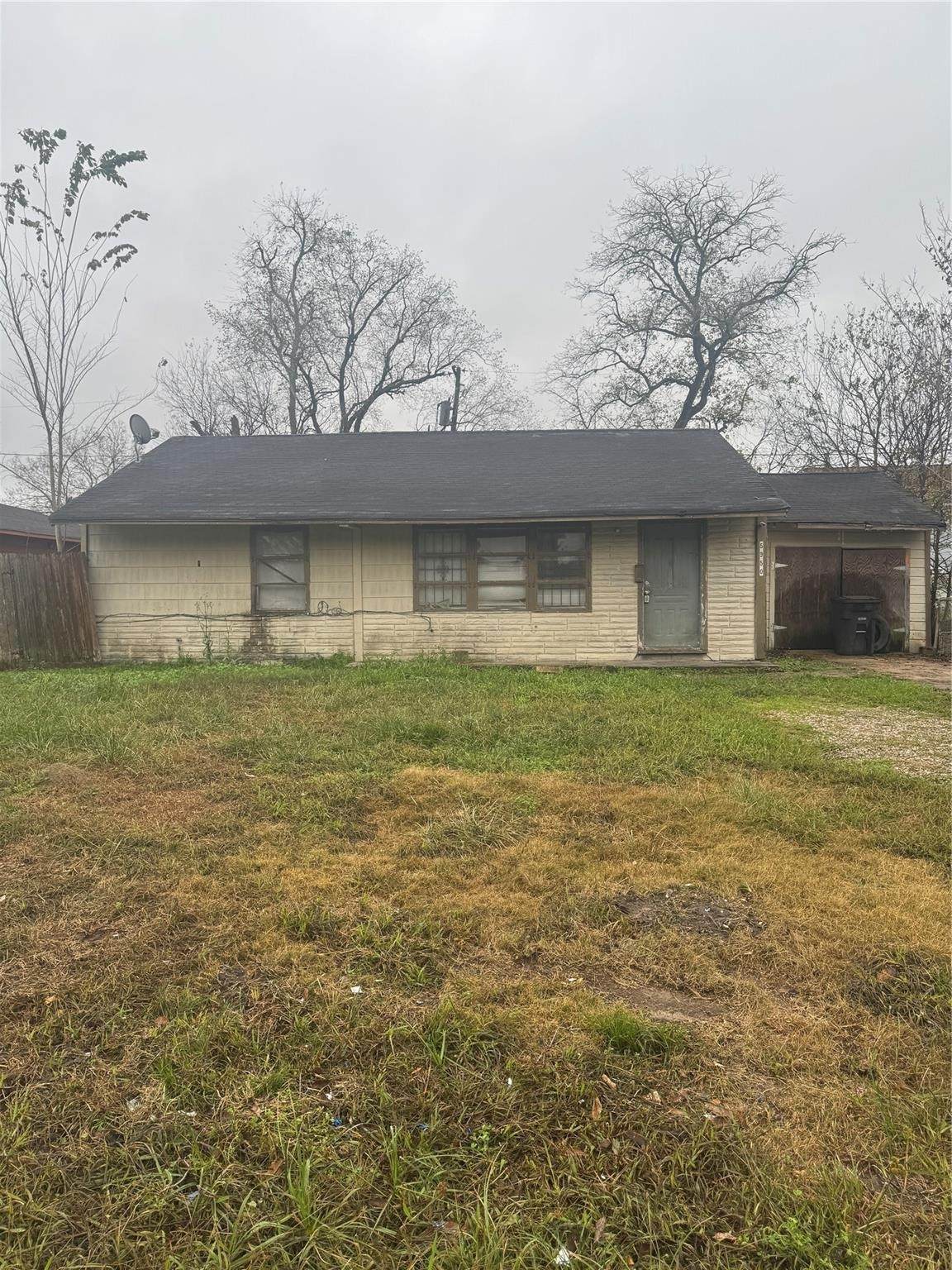 5950 Doolittle Boulevard - Photo 1