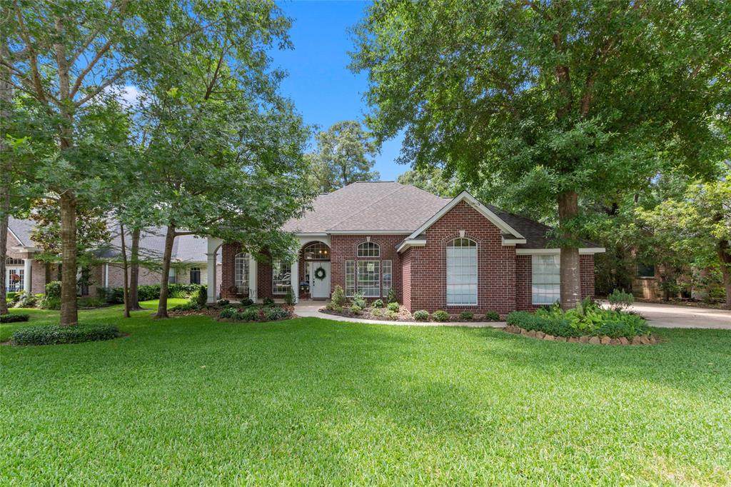 43 Wedgewood Boulevard - Photo 1