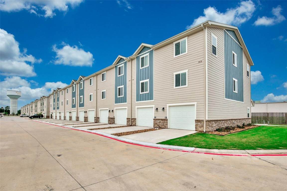 21155 Gosling Road - Photo 1