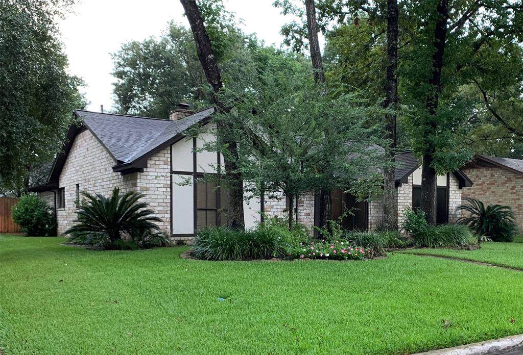 2922 Brookdale Drive - Photo 1