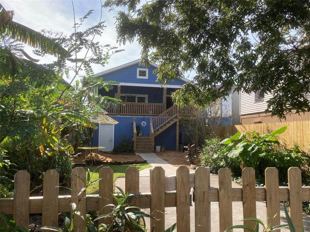 3723 Avenue M 1/2 - Photo 1