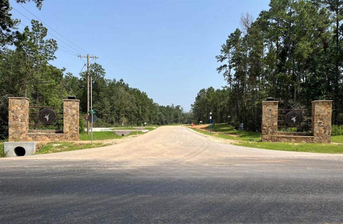 231 Iron Horse Road - Photo 1