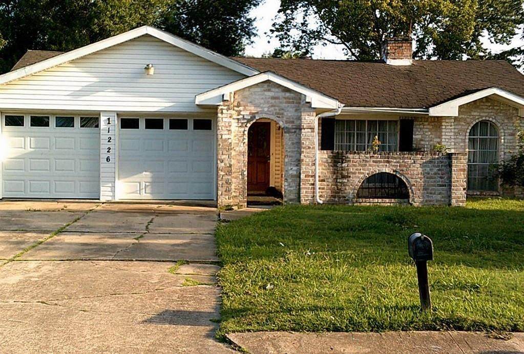 11226 Concho Street - Photo 1