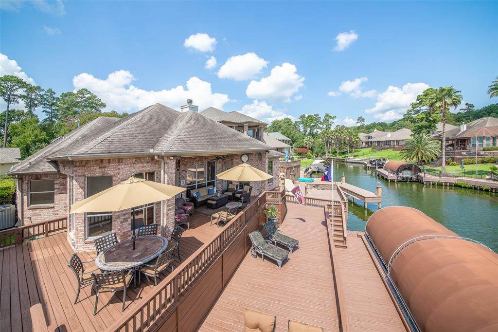 150 Creekwood - Photo 1