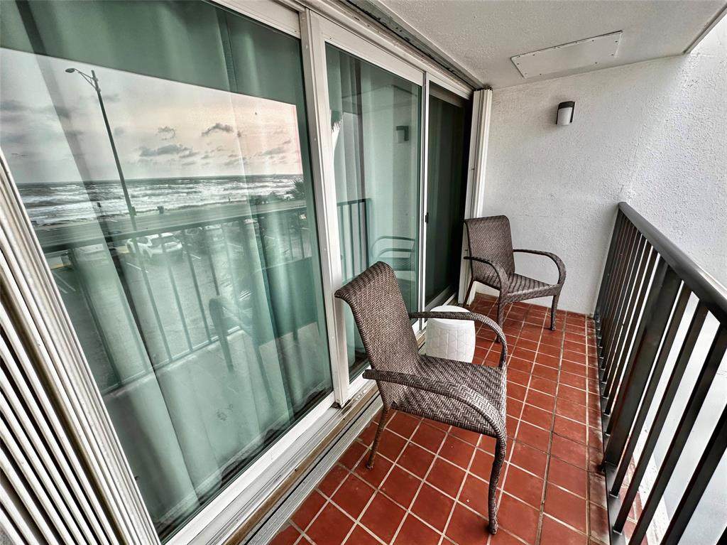 7310 Seawall Boulevard - Photo 1