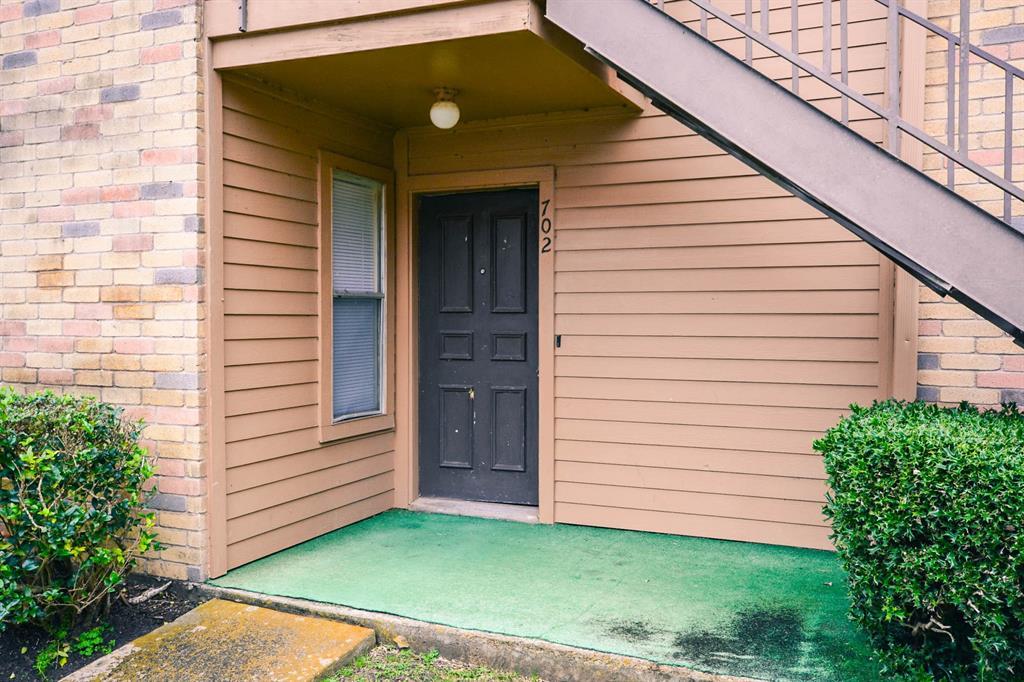10555 Turtlewood Court - Photo 1